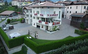 Le Rocce Val Di Non - Quality Room & Breakfast