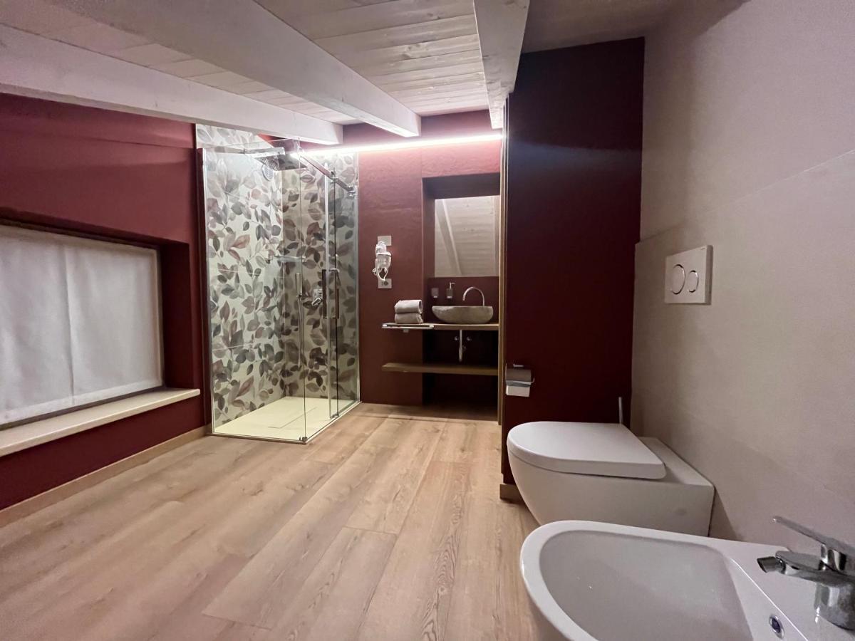 Le Rocce Val Di Non - Quality Room & Breakfast Tassul Exterior foto