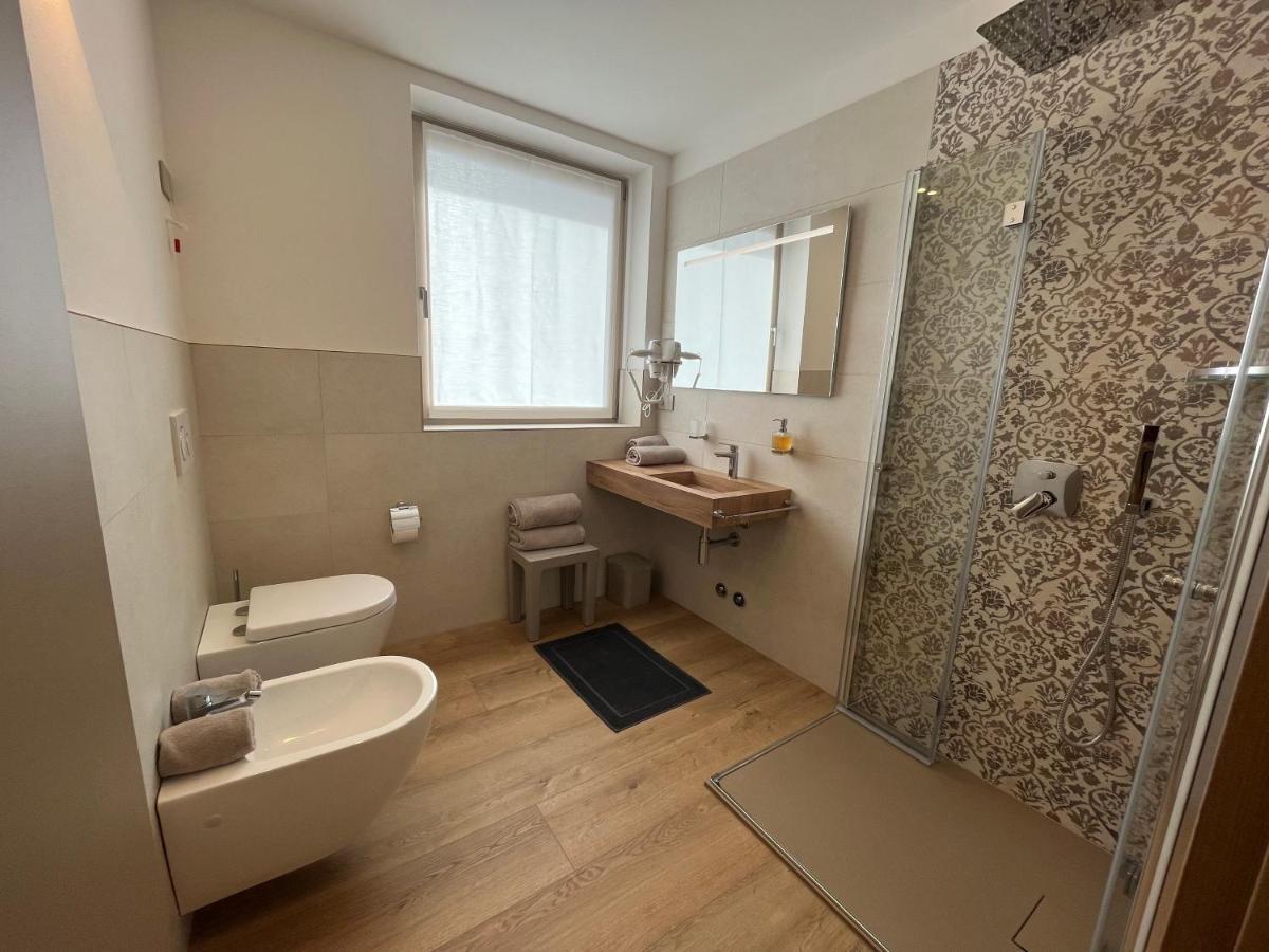 Le Rocce Val Di Non - Quality Room & Breakfast Tassul Exterior foto