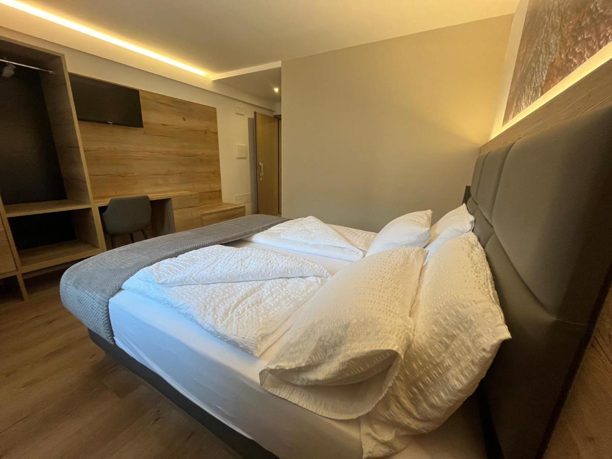 Le Rocce Val Di Non - Quality Room & Breakfast Tassul Exterior foto