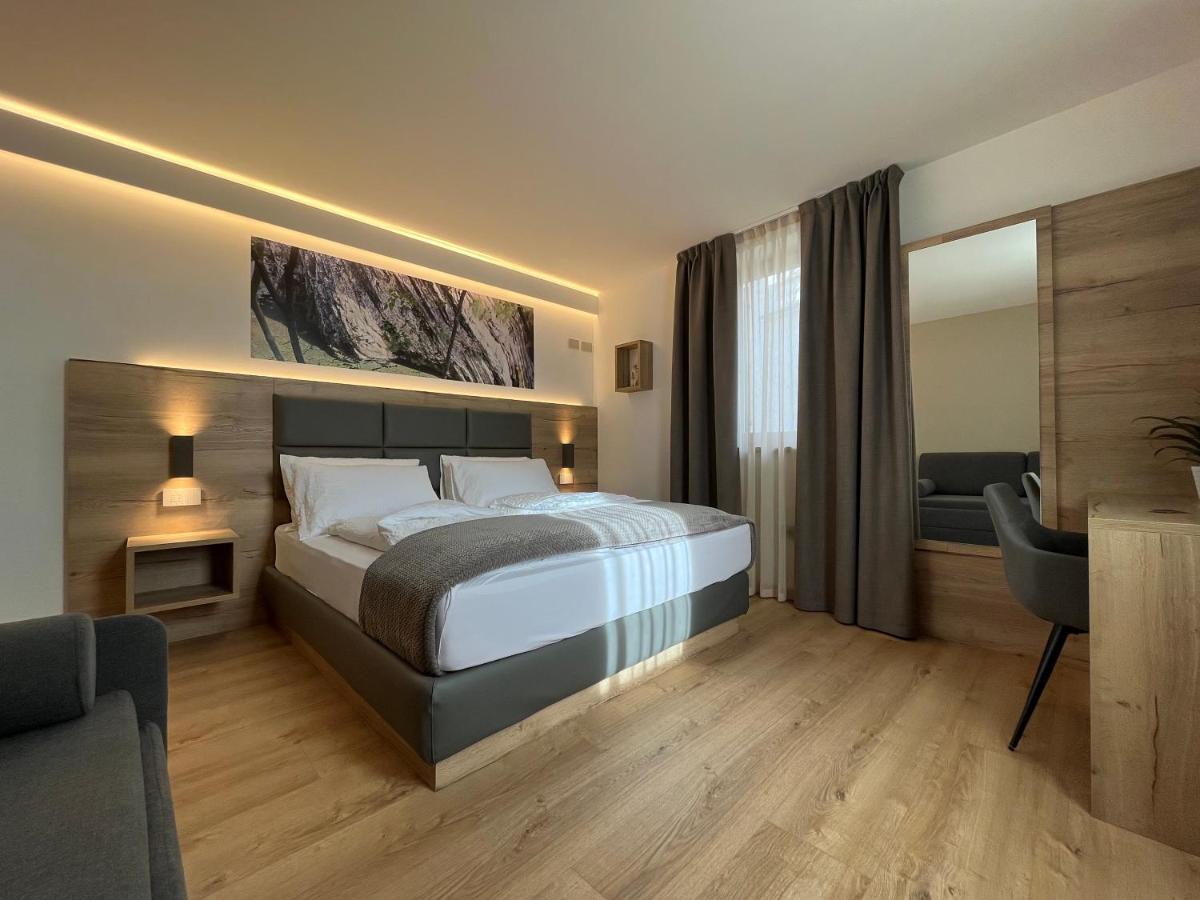 Le Rocce Val Di Non - Quality Room & Breakfast Tassul Exterior foto